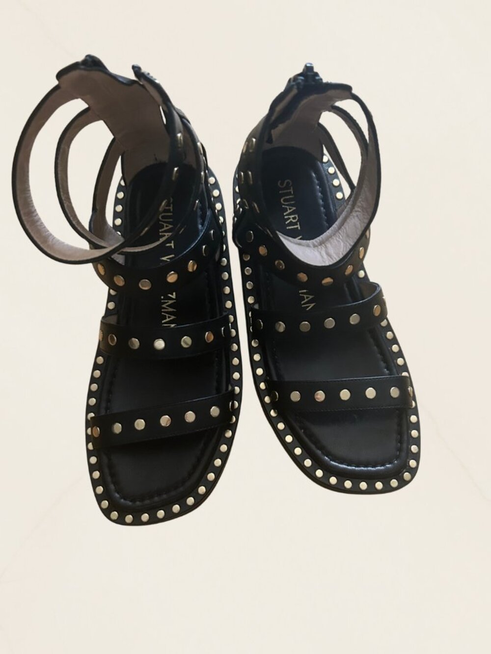 STUART WEITZMAN - Gala Lift Studs Sandal